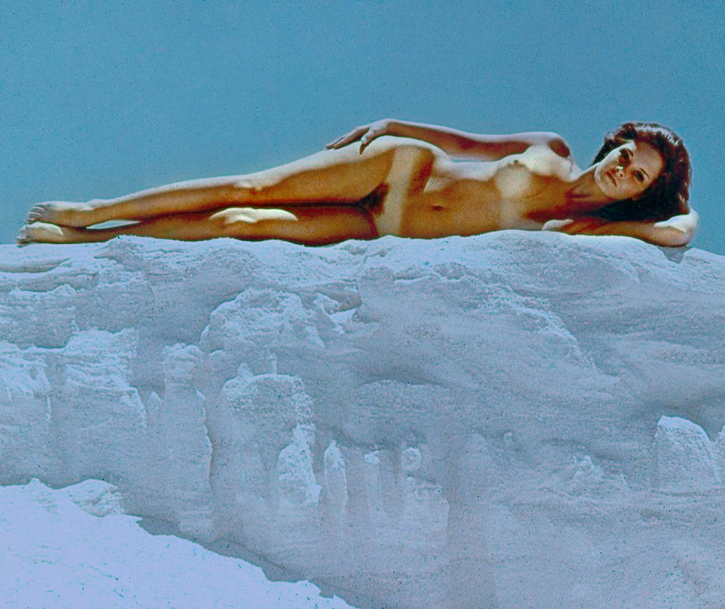 Suntan Light: Mediterranean Beach & Naturism - photograph 158